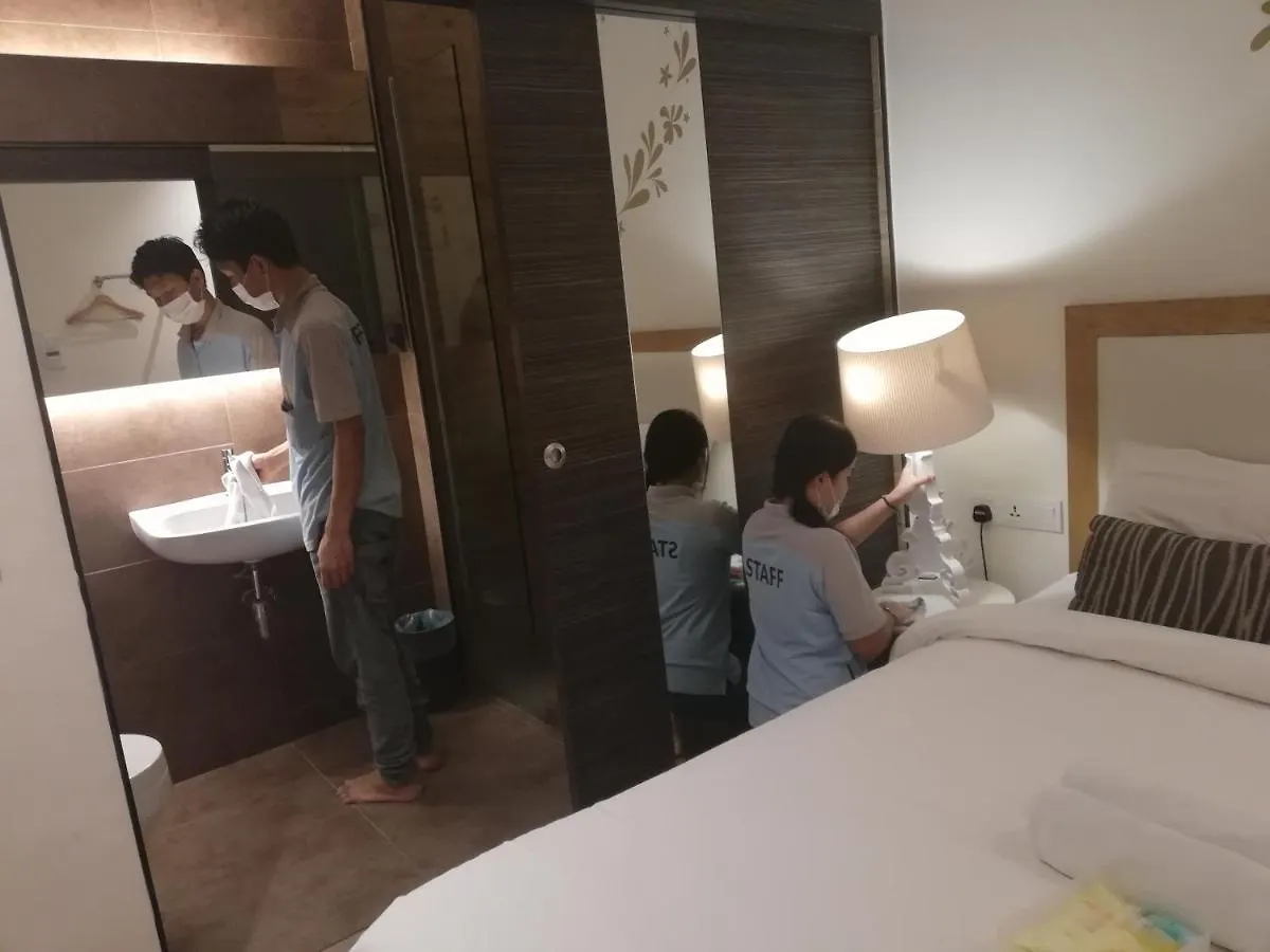 Mood Hotel Τζόχορ Μπάχρου